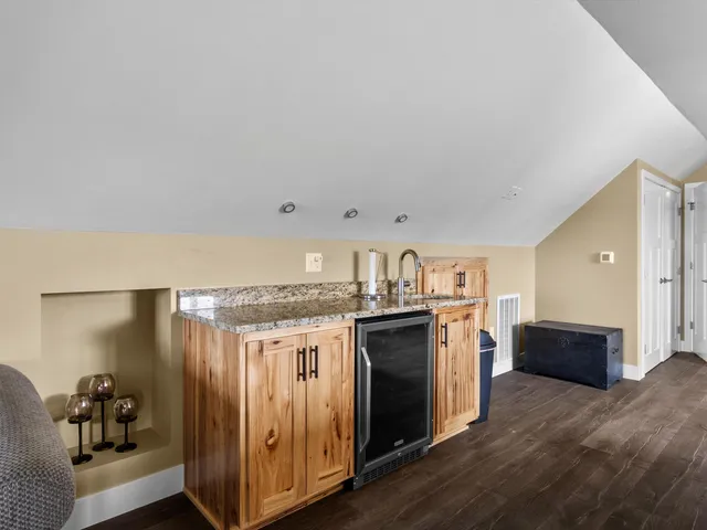 $1,999,000 | 2423 County Highway, Manitowoc, WI 54220