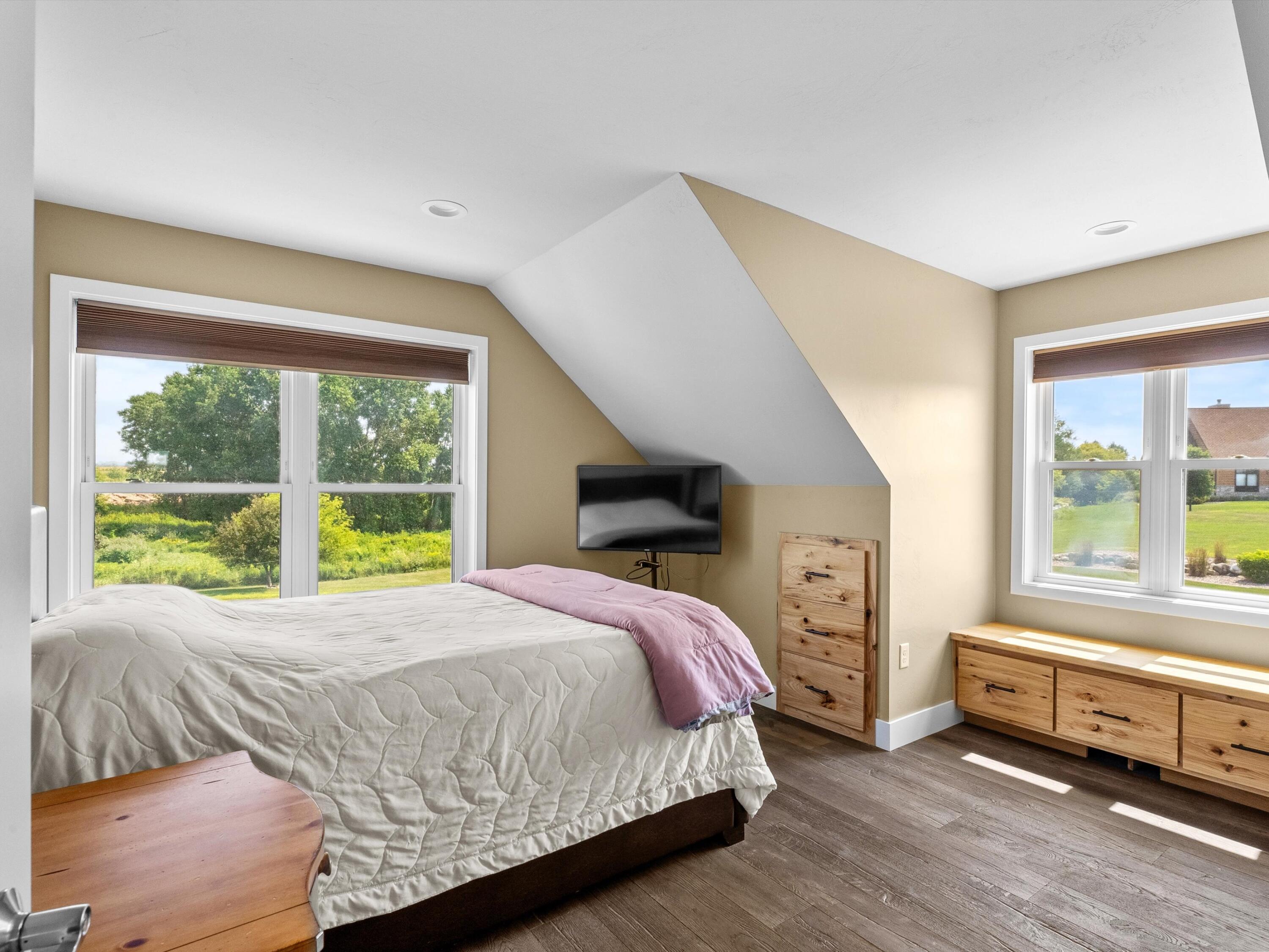 2423 County Highway Manitowoc, WI 54220 - Photo 80 of 102 096-096_2439249_06549