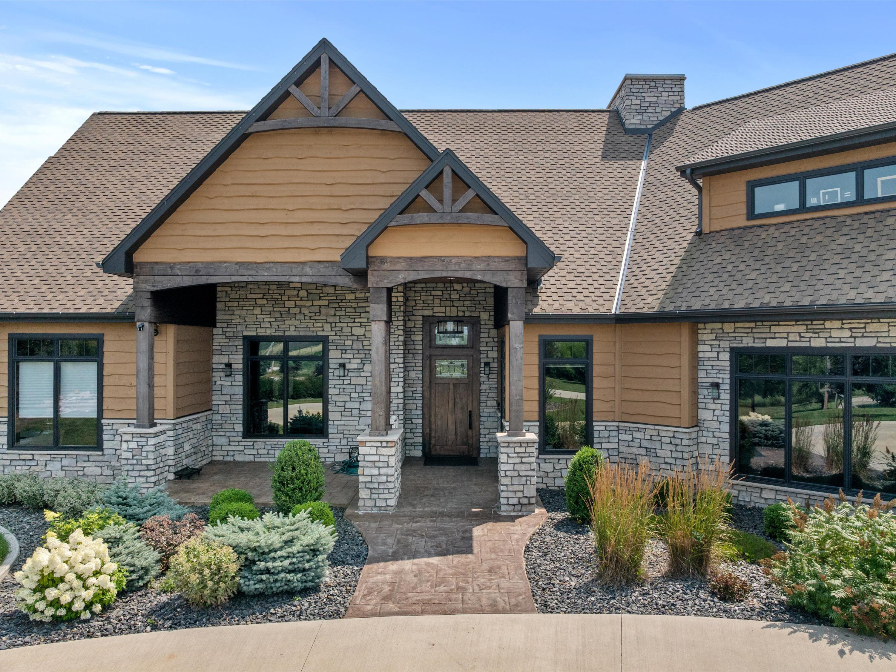 2423 County Highway Manitowoc, WI 54220 - Photo 5 of 102 011-011_2439249_124155_0169_D