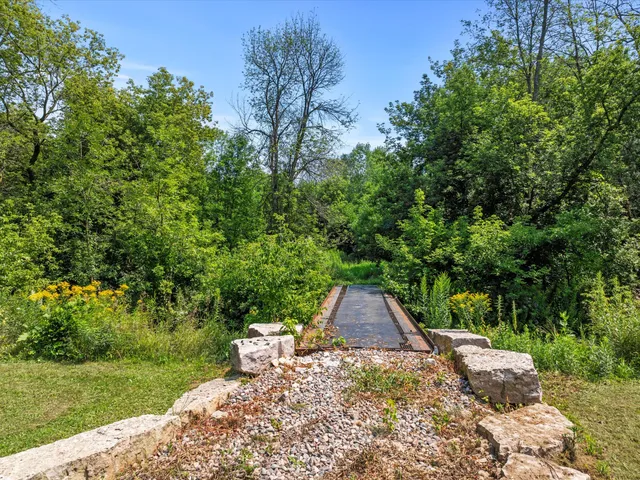 $1,999,000 | 2423 County Highway, Manitowoc, WI 54220