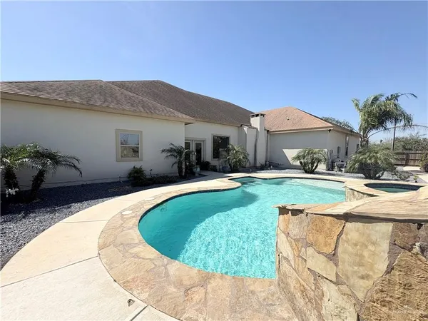 $850,000 | 11406 Fm 2812 Street, Edcouch, TX 78538