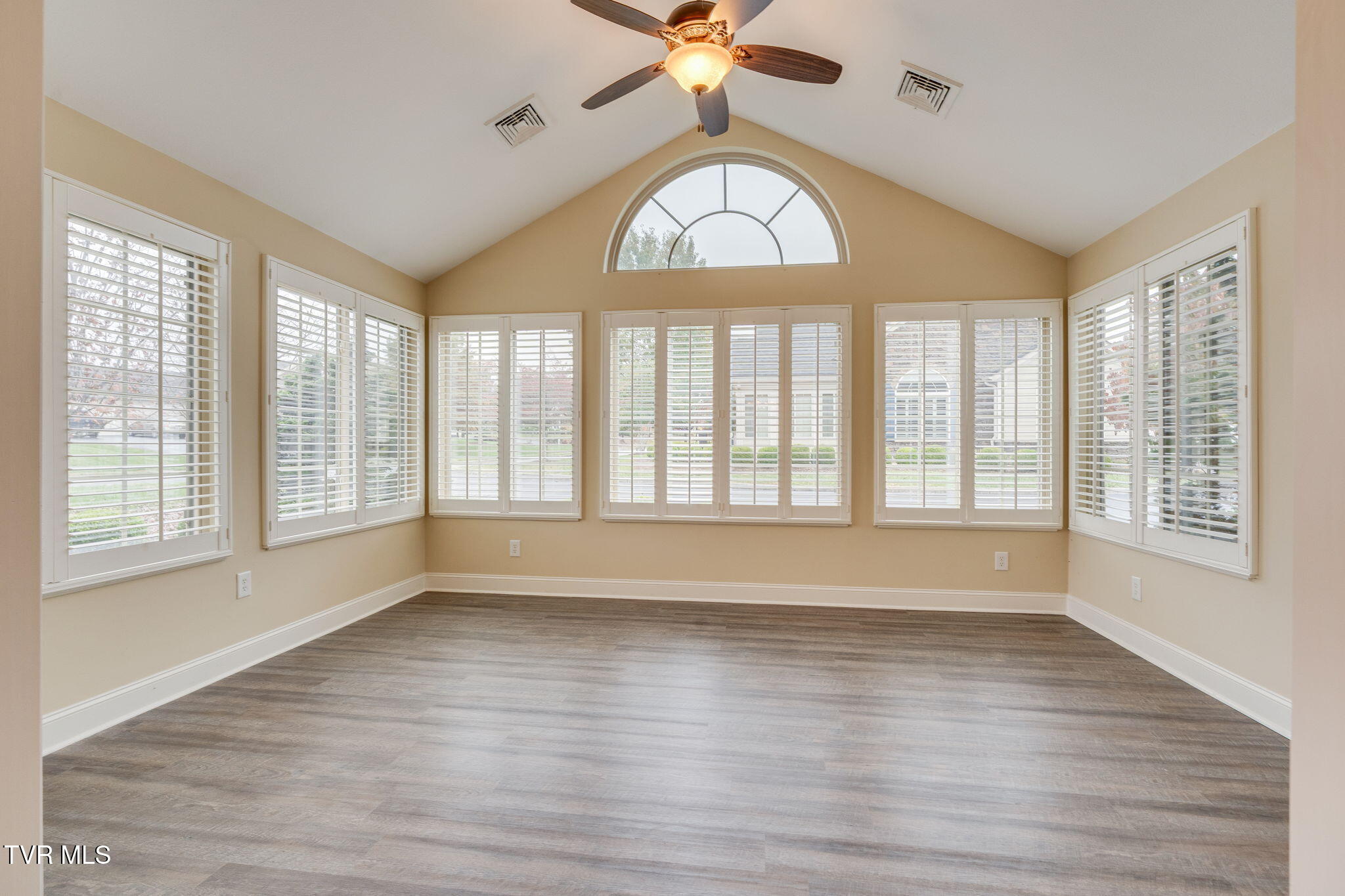 1620 Hatterdale Farm Road, Unit 1620 Blountville, TN 37617 - Photo 11 of 38 Sunroom