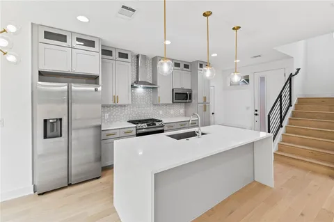$669,000 | 3321 Hemlock Avenue, Unit 2, Austin, TX 78722