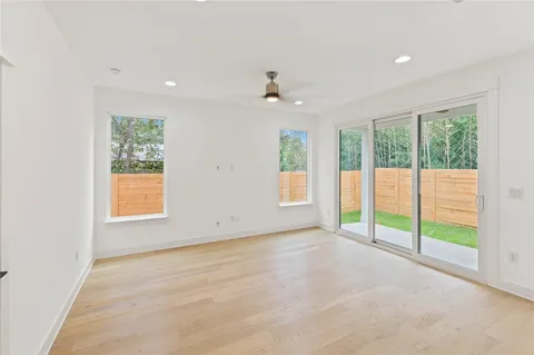 $669,000 | 3321 Hemlock Avenue, Unit 2, Austin, TX 78722