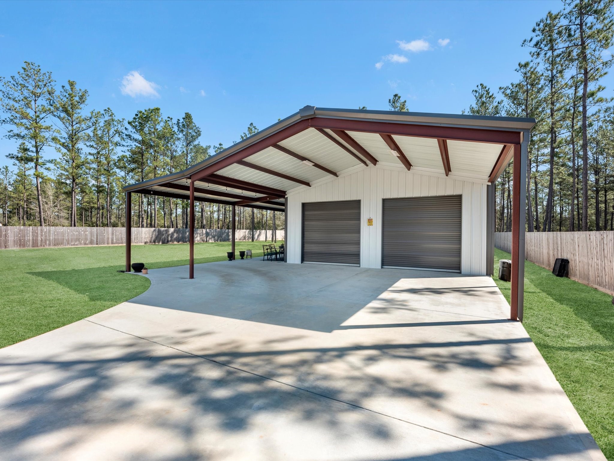 9746 Guadalupe Street Conroe, TX 77303 - Photo 3 of 42