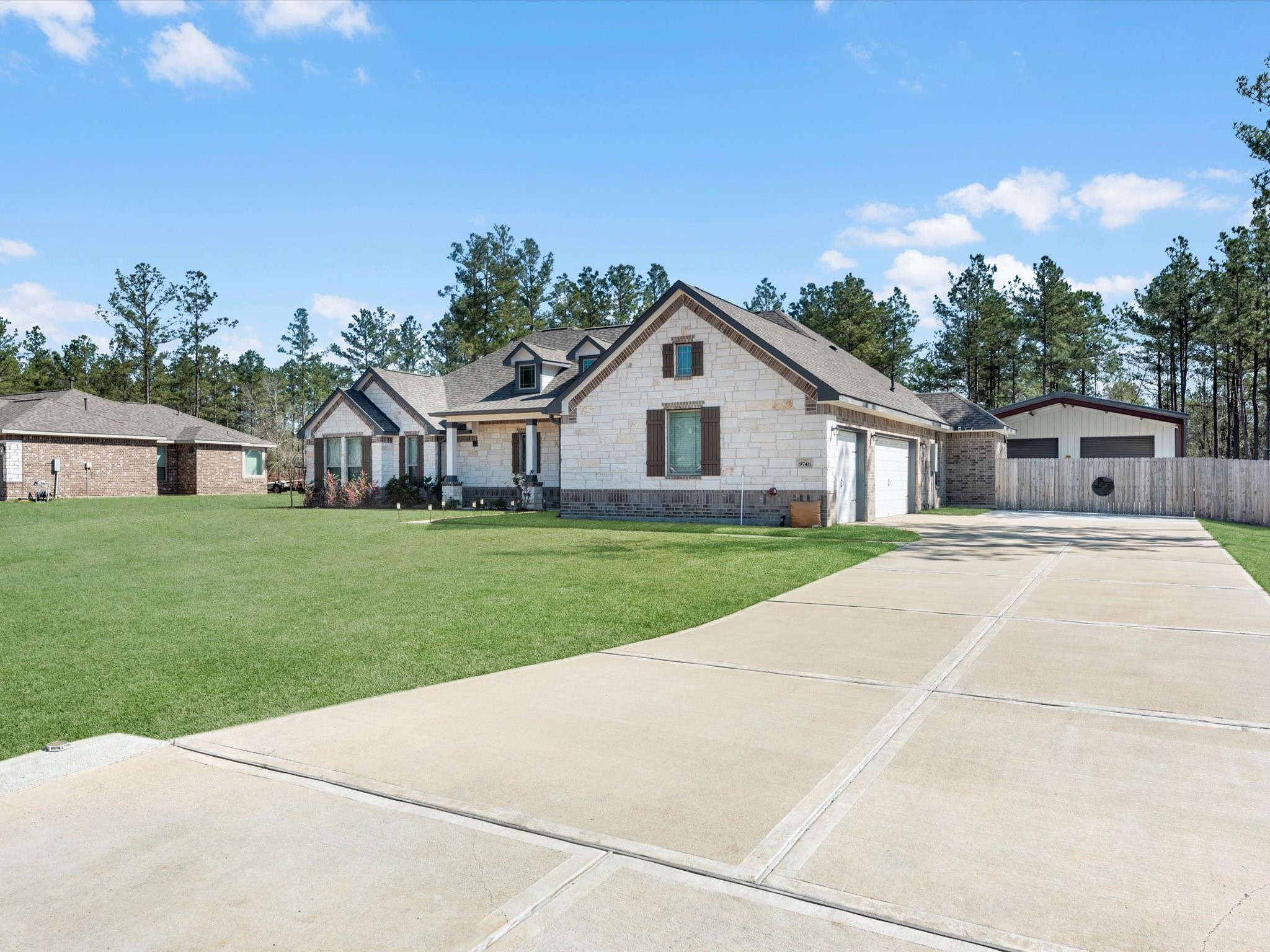 9746 Guadalupe Street Conroe, TX 77303 - Photo 8 of 42 2-car wide, extended drive