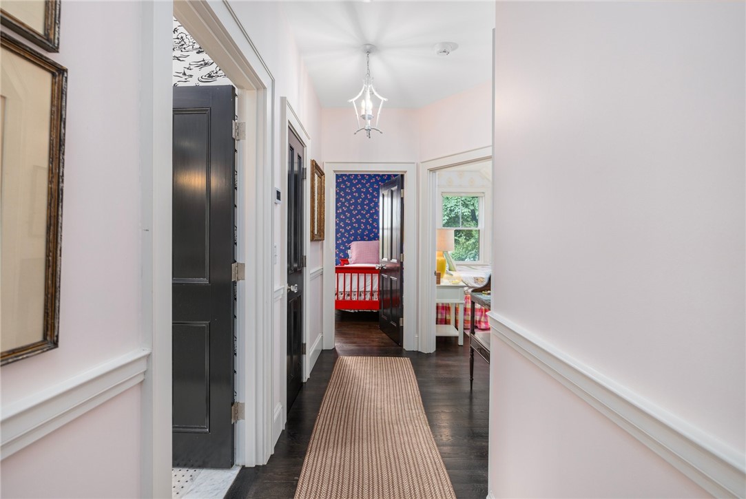 33 Beacon Hill Road Newport, RI 02840 - Photo 24 of 34