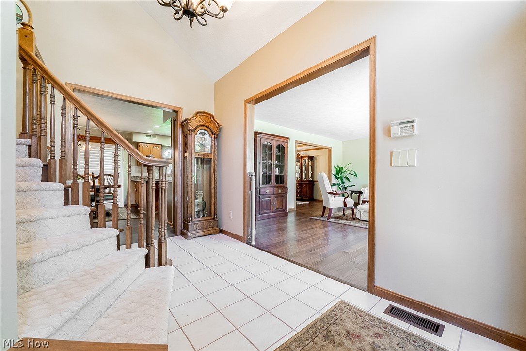 6276 Coldstream Road Highland Heights, OH 44143 - Photo 6 of 49