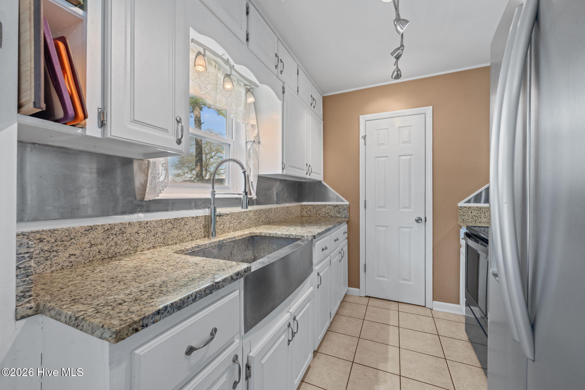 502 Tall Pine Road Havelock, NC 28532 - Photo 13 of 45 22-web-or-mls-DSC_2600