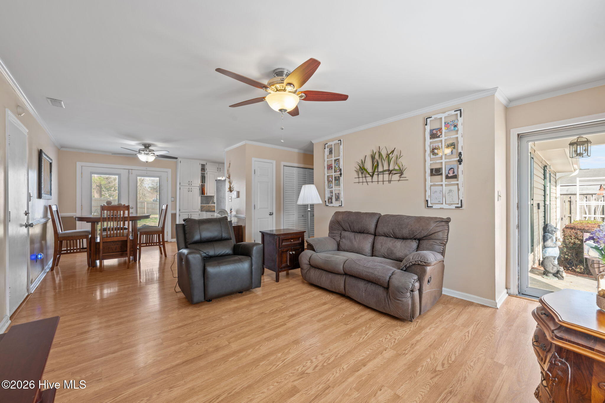 502 Tall Pine Road Havelock, NC 28532 - Photo 4 of 45 19-web-or-mls-DSC_2591