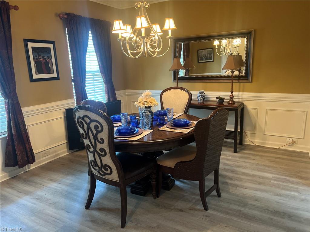 721 Spinning Wheel Point High Point, NC 27265 - Photo 11 of 46
