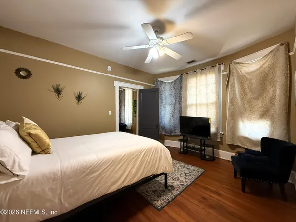 $1,695 | 148 West 6th Street, Jacksonville, FL 32206