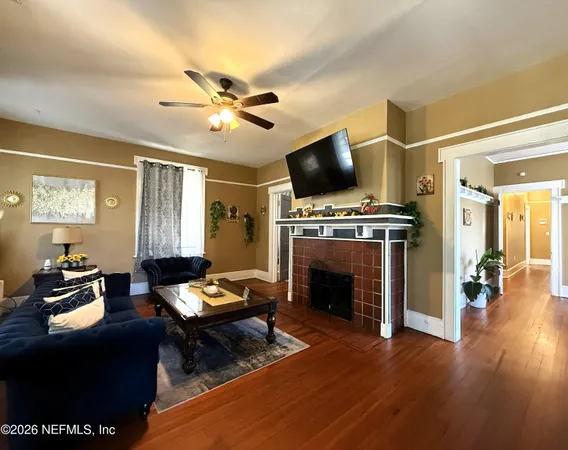 $1,695 | 148 West 6th Street, Jacksonville, FL 32206