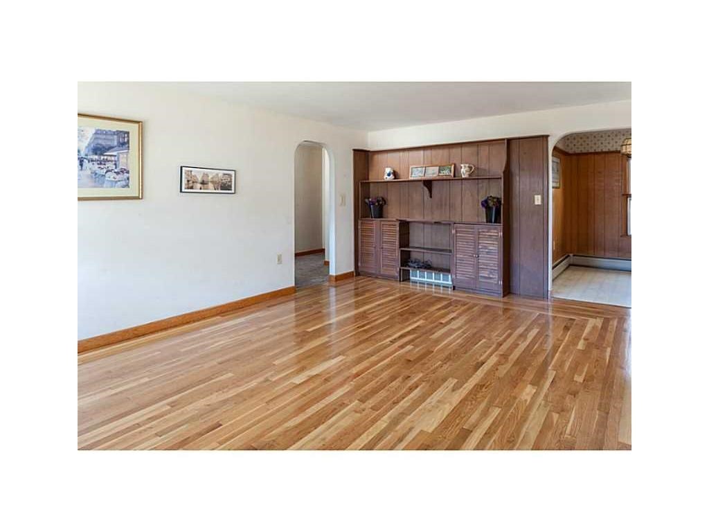 58 Oneida Street Pawtucket, RI 02860 - Photo 10 of 23 Gallery Image 10