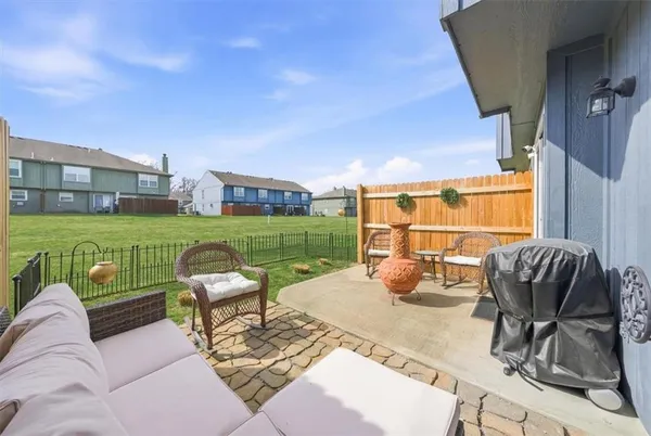 $220,000 | 5568 Northwest Moonlight Meadow Drive, Lee's Summit, MO 64064