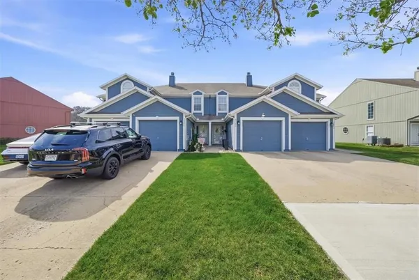 $220,000 | 5568 Northwest Moonlight Meadow Drive, Lee's Summit, MO 64064