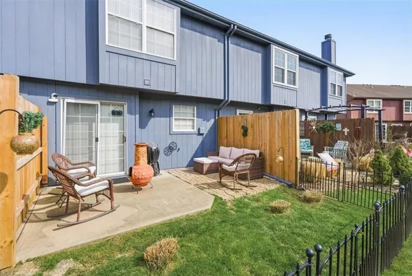 $220,000 | 5568 Northwest Moonlight Meadow Drive, Lee's Summit, MO 64064