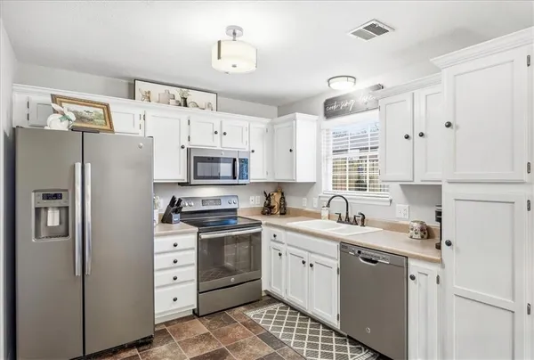 $220,000 | 5568 Northwest Moonlight Meadow Drive, Lee's Summit, MO 64064