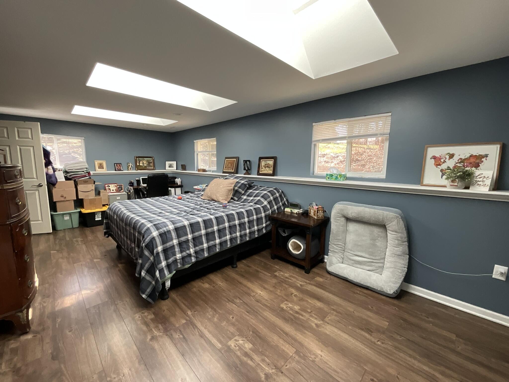 509 Sunset Road Twin Lakes, WI 53181 - Photo 18 of 34 Primary Bedroom