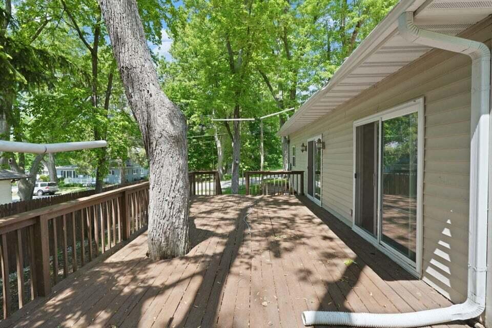 509 Sunset Road Twin Lakes, WI 53181 - Photo 3 of 34 Deck