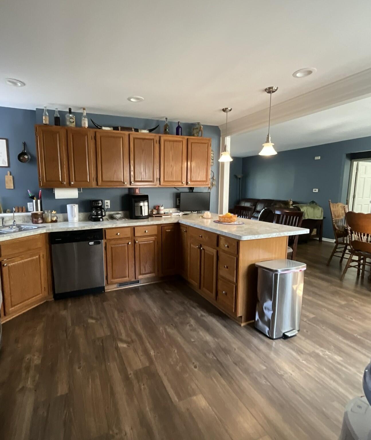 509 Sunset Road Twin Lakes, WI 53181 - Photo 9 of 34 Kitchen