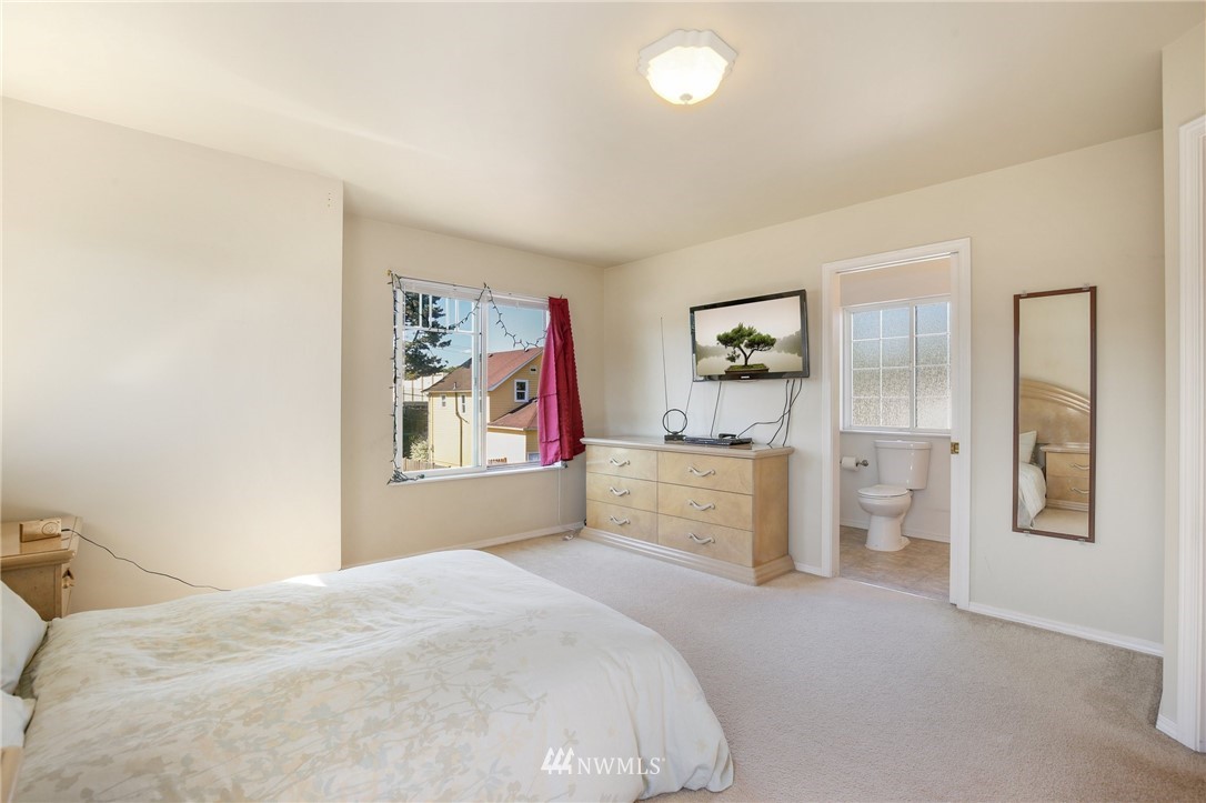 502 South Tobin Street Renton, WA 98057 - Photo 13 of 23