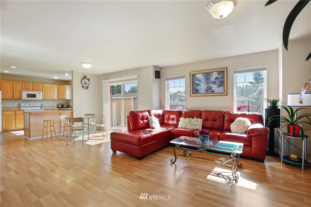 502 South Tobin Street Renton, WA 98057 - Photo 6 of 23