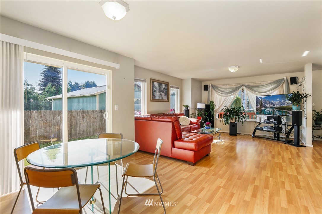 502 South Tobin Street Renton, WA 98057 - Photo 7 of 23