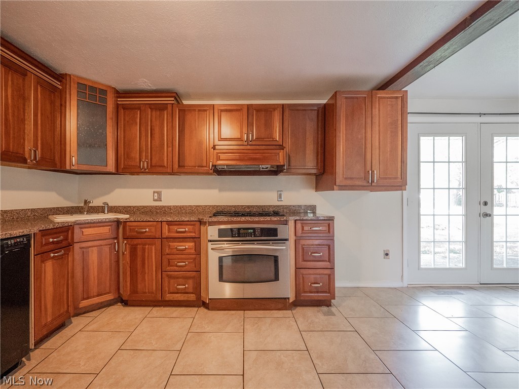 21268 Sheldon Road Brook Park, OH 44142 - Photo 15 of 35