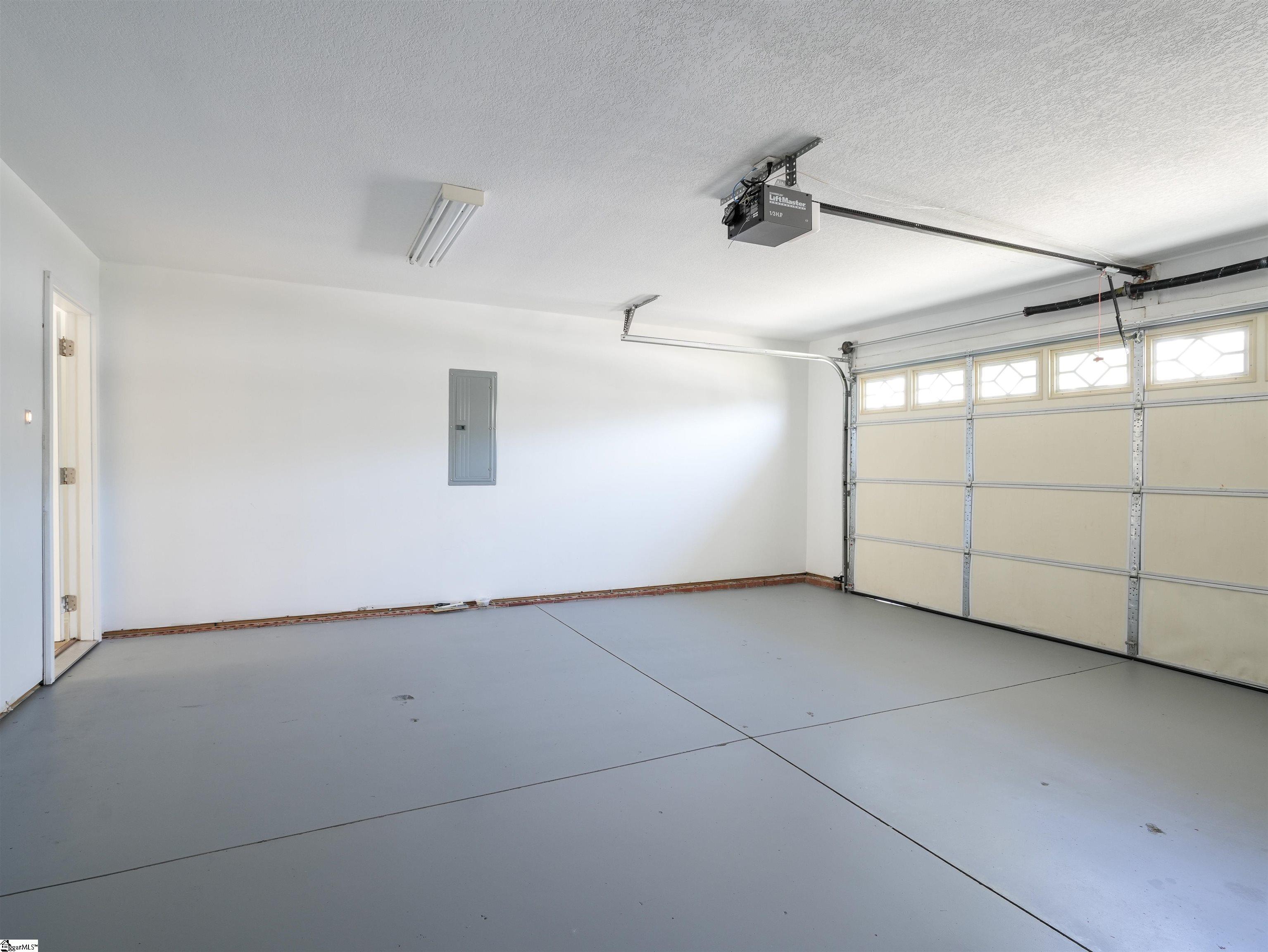 21 Whitethorn Lane Greenville, SC 29607 - Photo 10 of 18