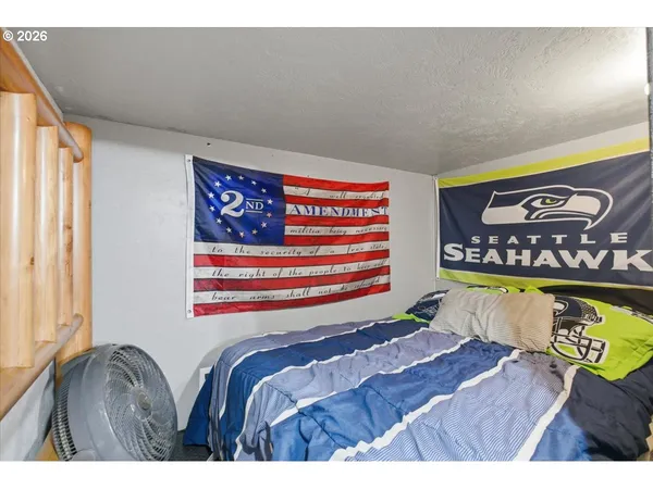 $875,000 | 42801 Island Inn Drive, Lebanon, OR 97355