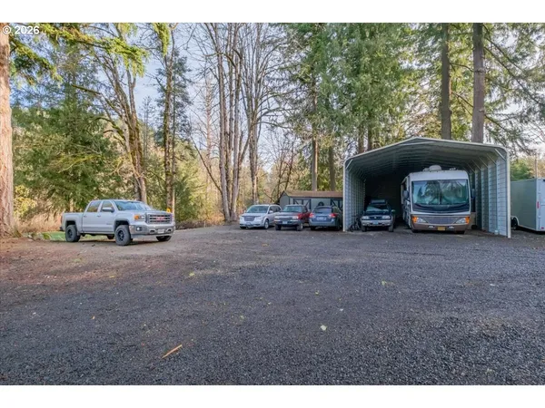 $875,000 | 42801 Island Inn Drive, Lebanon, OR 97355