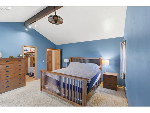 $875,000 | 42801 Island Inn Drive, Lebanon, OR 97355