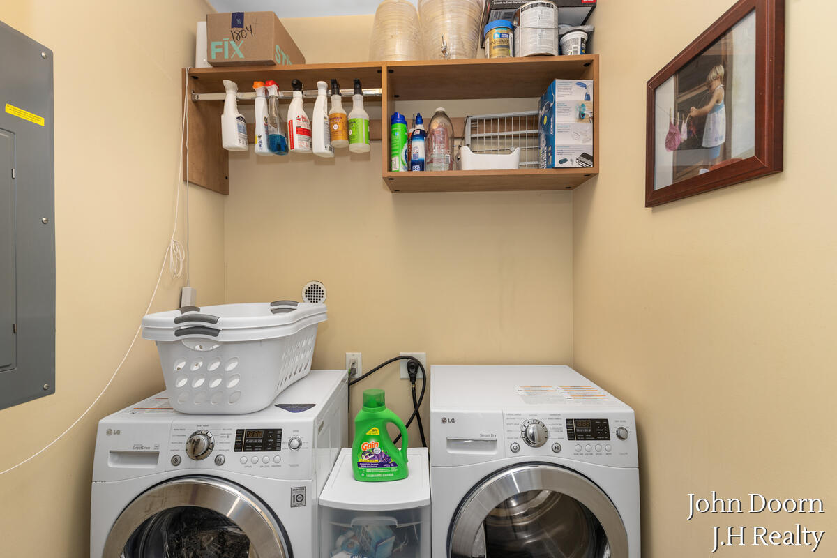 335 Bridge Street Northwest, Unit 1804 Grand Rapids, MI 49504 - Photo 22 of 44 335-NW-BRIDGE_021