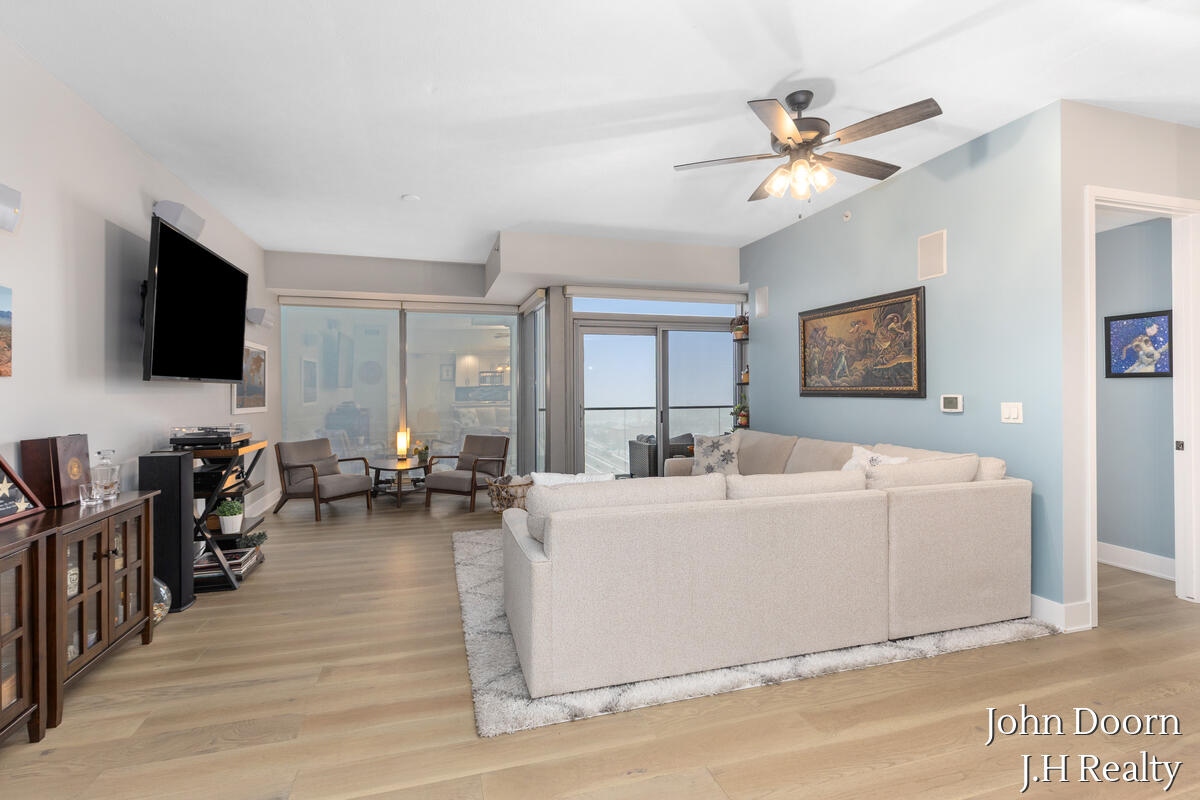 335 Bridge Street Northwest, Unit 1804 Grand Rapids, MI 49504 - Photo 6 of 44 335-NW-BRIDGE_001