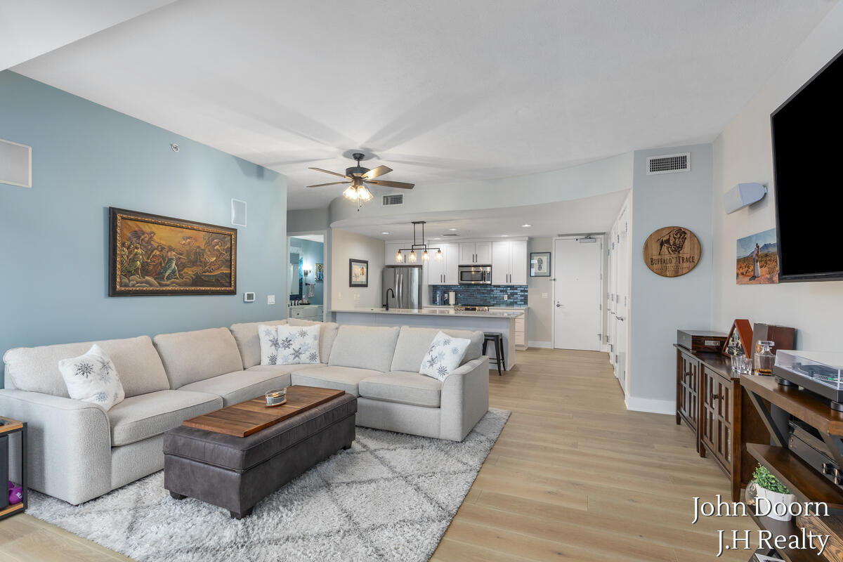 335 Bridge Street Northwest, Unit 1804 Grand Rapids, MI 49504 - Photo 9 of 44 335-NW-BRIDGE_004