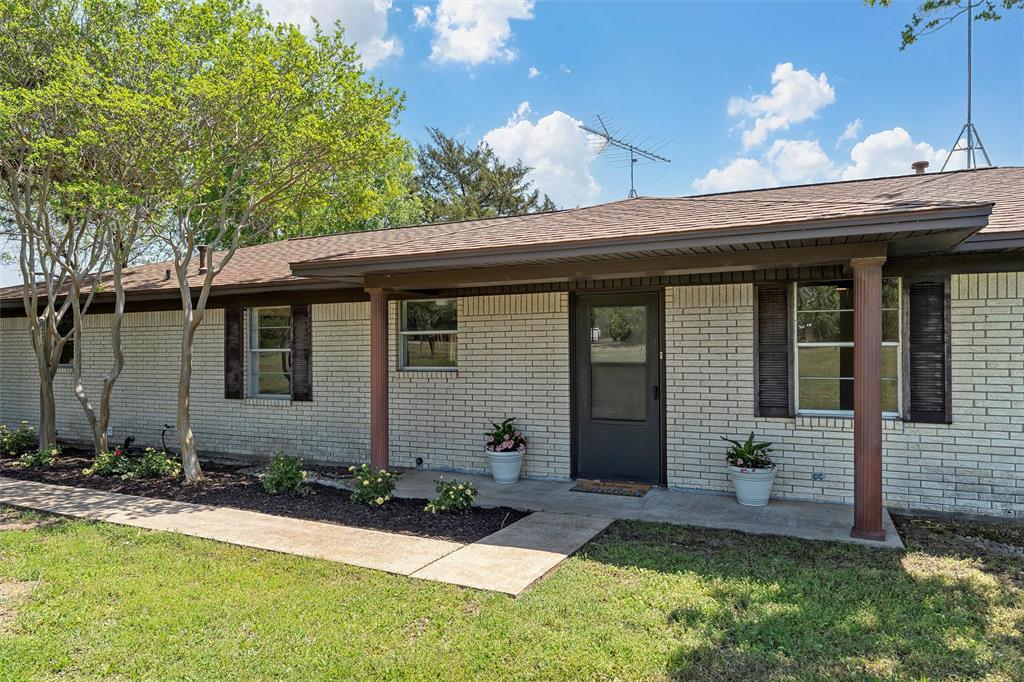 2988 East Old Axtell Road Axtell, TX 76624 - Photo 4 of 38 a view of house with yard