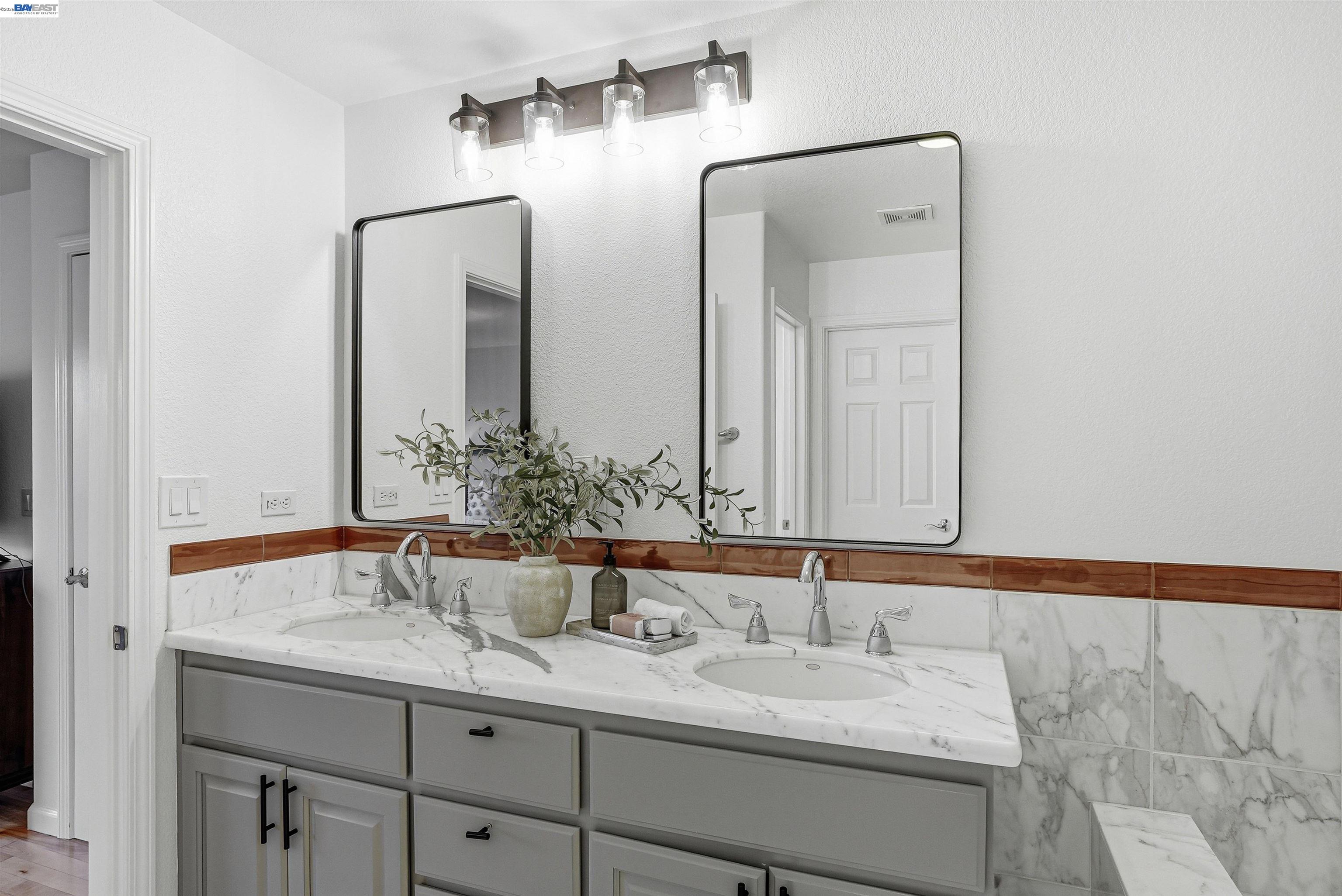 147 Landsdowne Loop San Ramon, CA 94582 - Photo 14 of 28