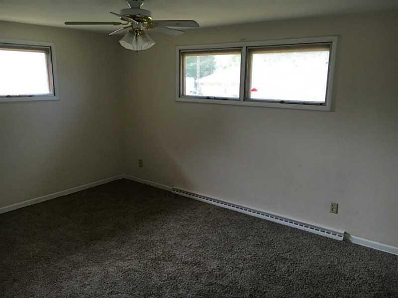 5128 West Ridgewood Road Springfield, OH 45503 - Photo 7 of 18