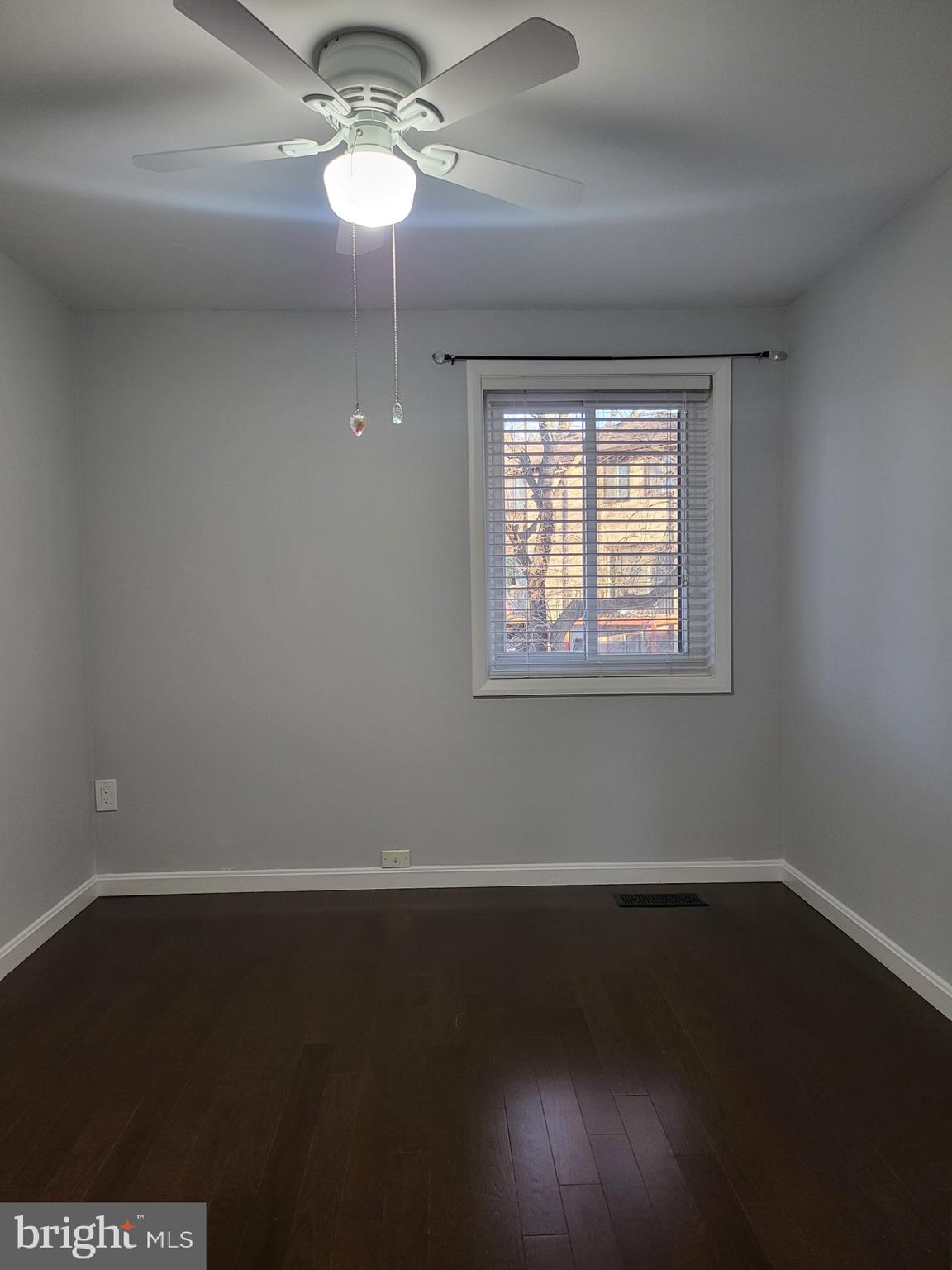 6556 Frietchie Row Columbia, MD 21045 - Photo 19 of 21 Second bedroom view