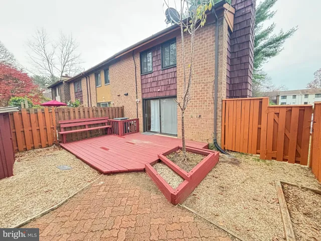 $350,000 | 6556 Frietchie Row, Columbia, MD 21045