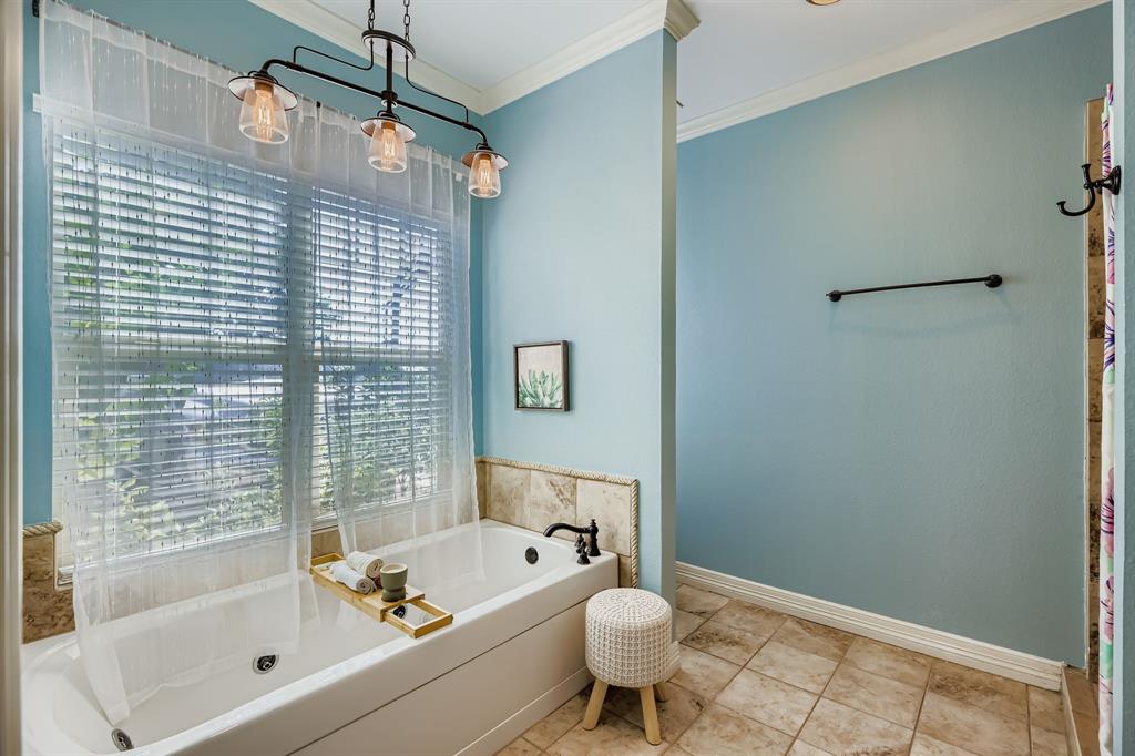 785 Schneider Road Howe, TX 75459 - Photo 13 of 40 Bathroom with a bath and ornamental molding