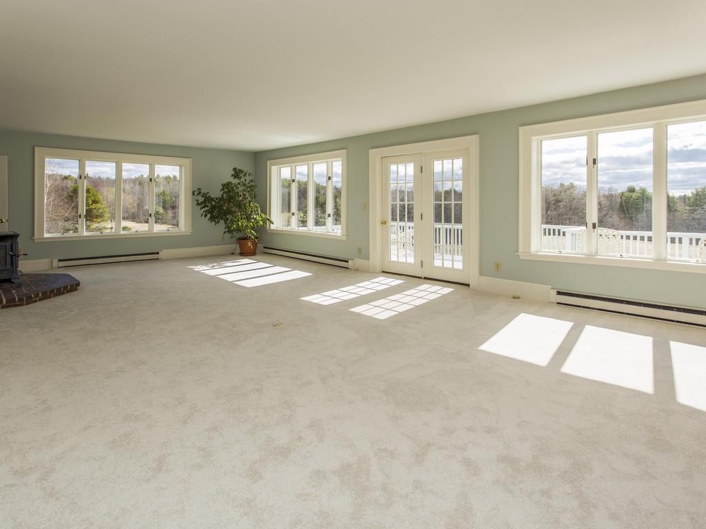 711 Hodsdon Road Pownal, ME 04069 - Photo 8 of 30 Family Room