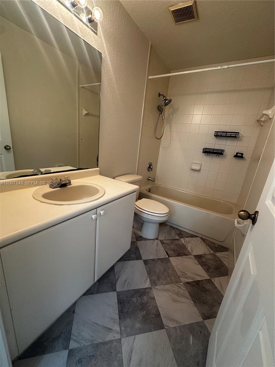 2912 Southeast 15th Road, Unit 56 Homestead, FL 33035 - Photo 17 of 32