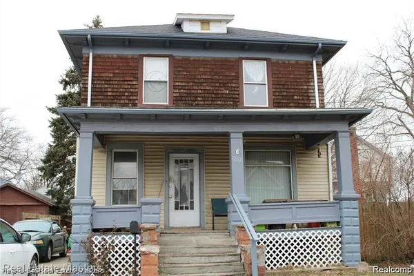 $199,000 | 1207 Lapeer Avenue, Port Huron, MI 48060
