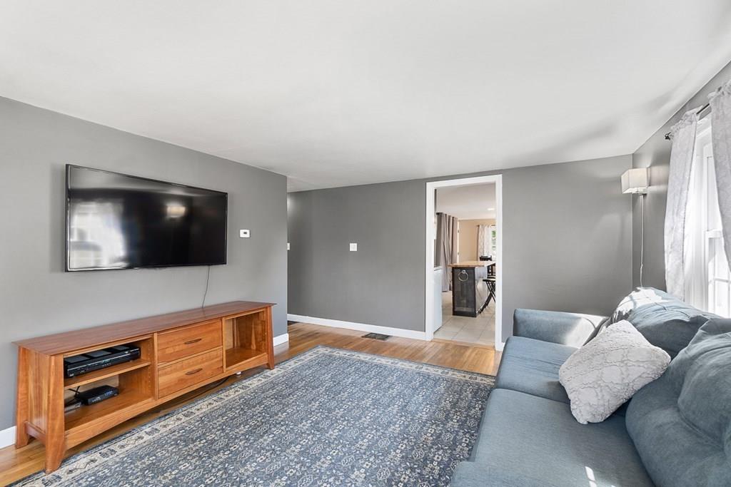 49 Darnell Road Worcester, MA 01606 - Photo 11 of 40 Gallery Image 11