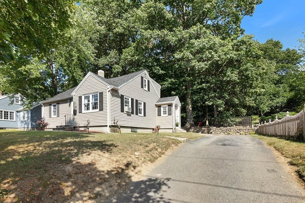 49 Darnell Road Worcester, MA 01606 - Photo 4 of 40 Gallery Image 4