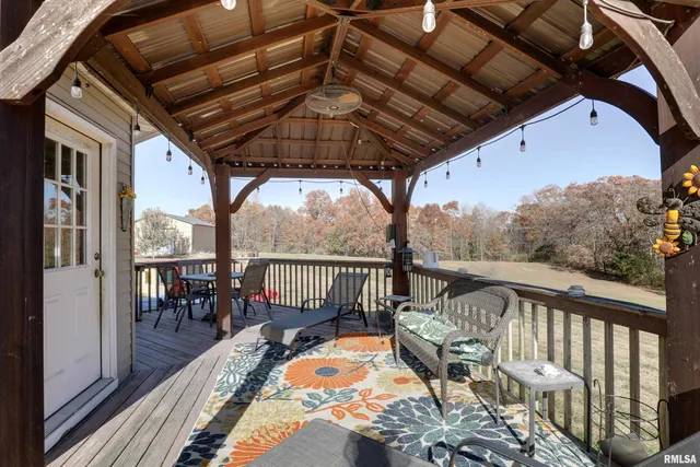 $299,900 | 2882 East 1100th Street, Loraine, IL 62349