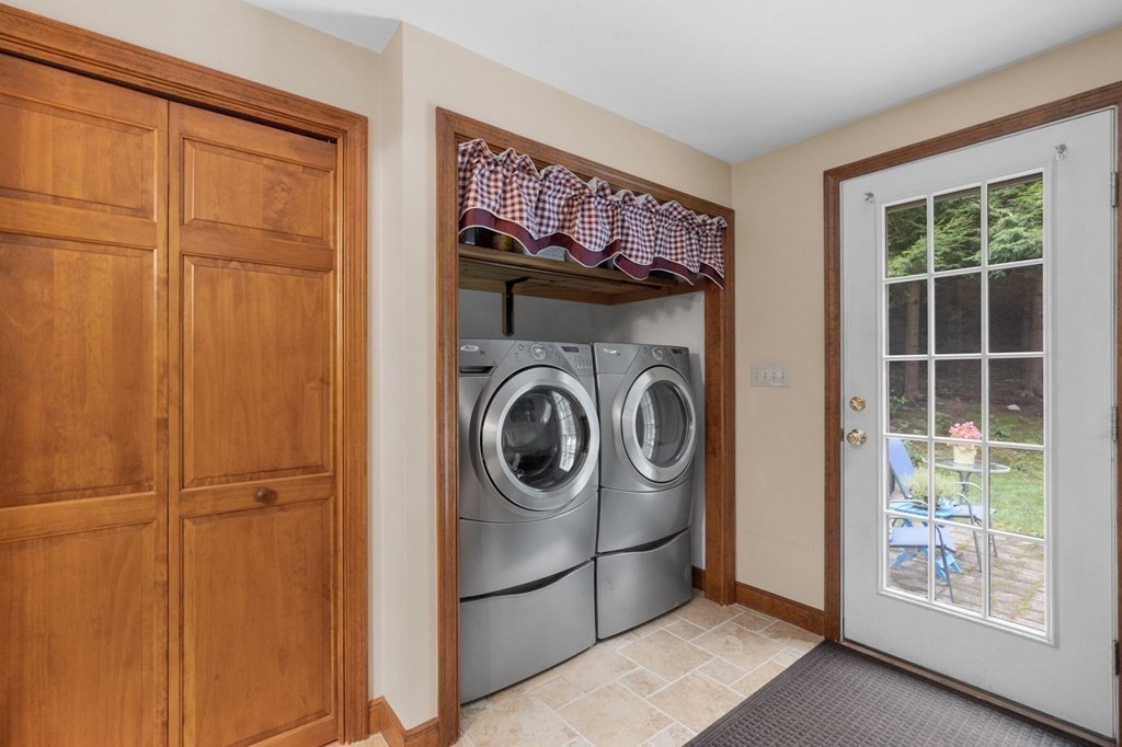 271 Pine Street Marshfield, MA 02050 - Photo 21 of 41 a utility room with dryer and washer