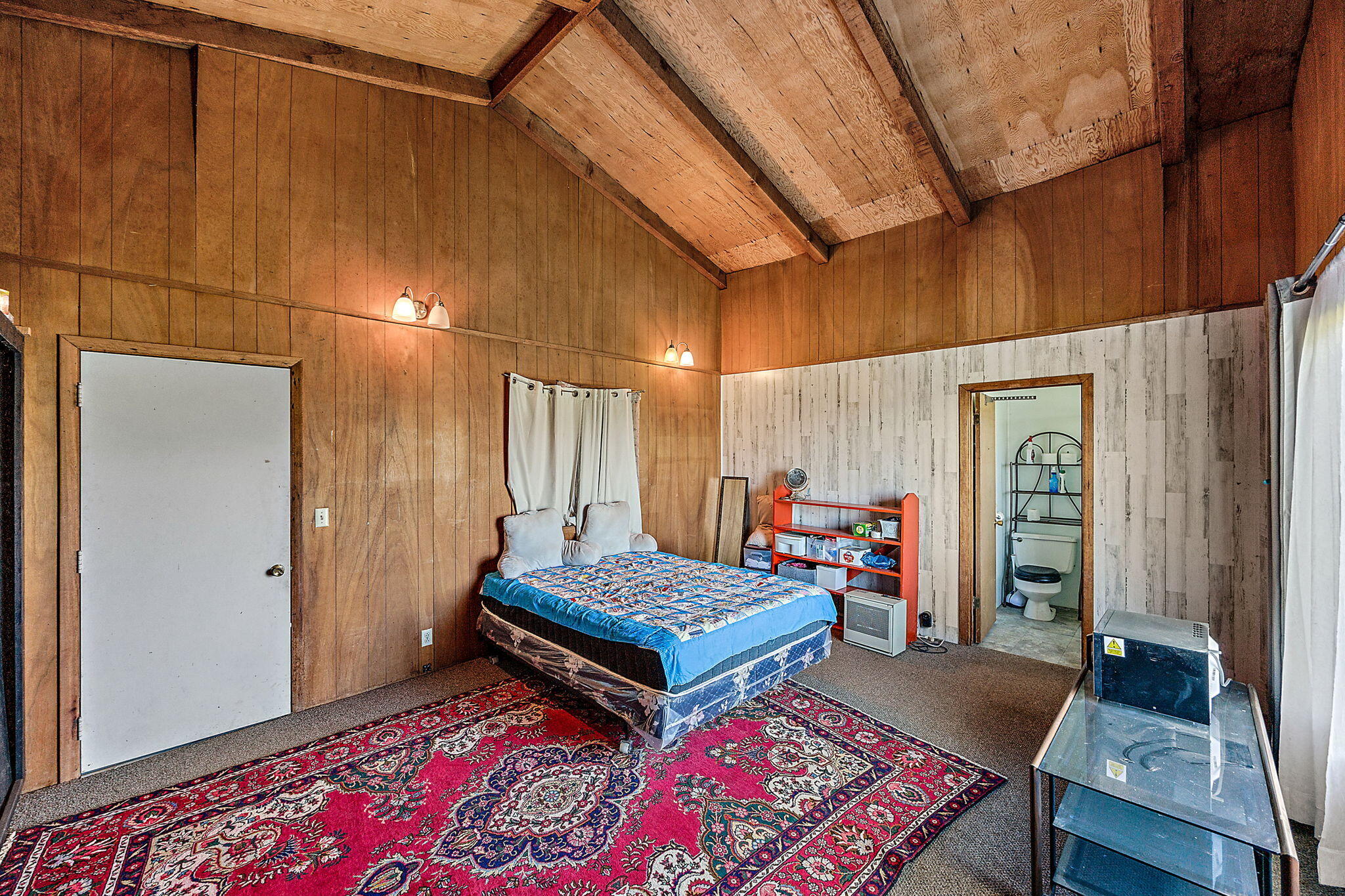 1249 North Valley View Road Ashland, OR 97520 - Photo 15 of 30 Located in the back of the horse barn